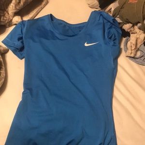 Nike dry fit work out shirt